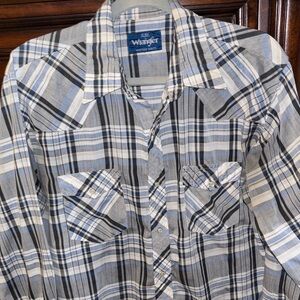 Wrangler Blue and White Plaid Button-Down Shirt